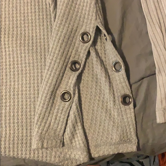 Sweater - Picture 2 of 4